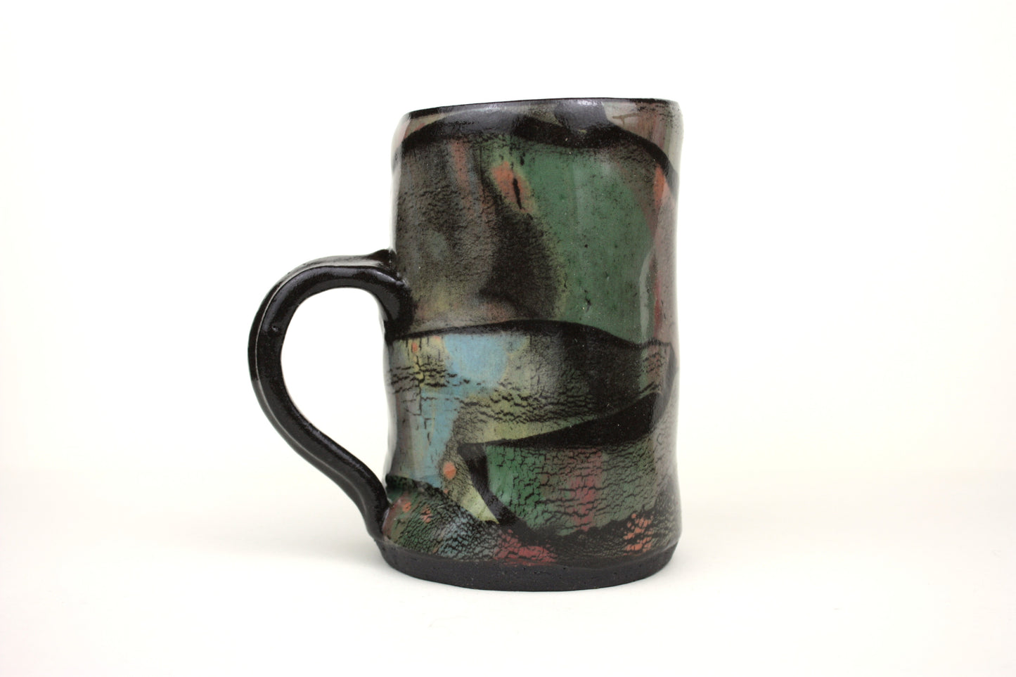 Expressive large tankard mug