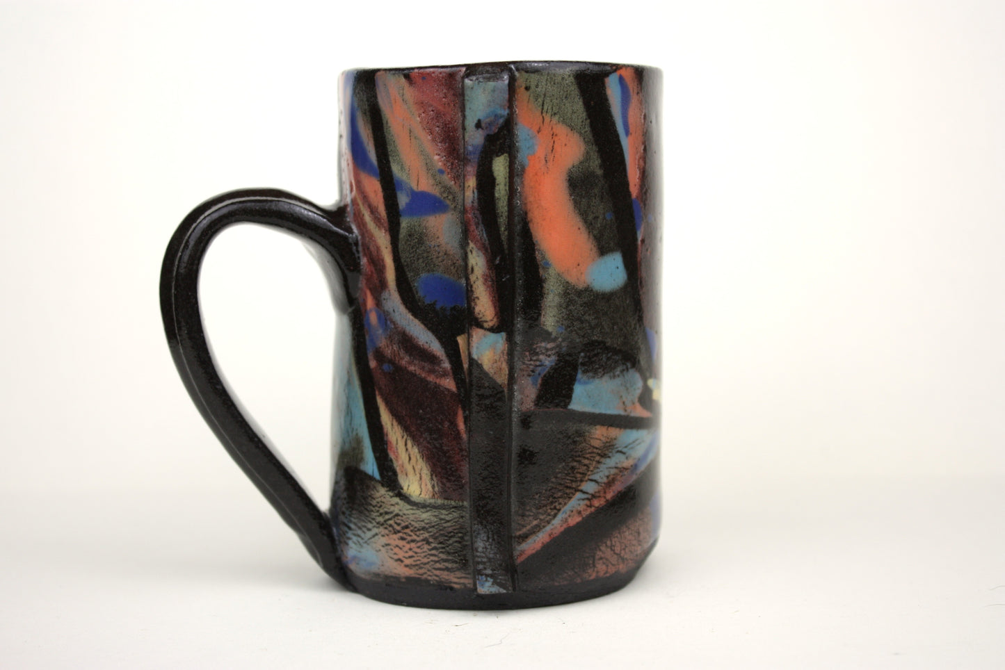 Expressive large tankard mug